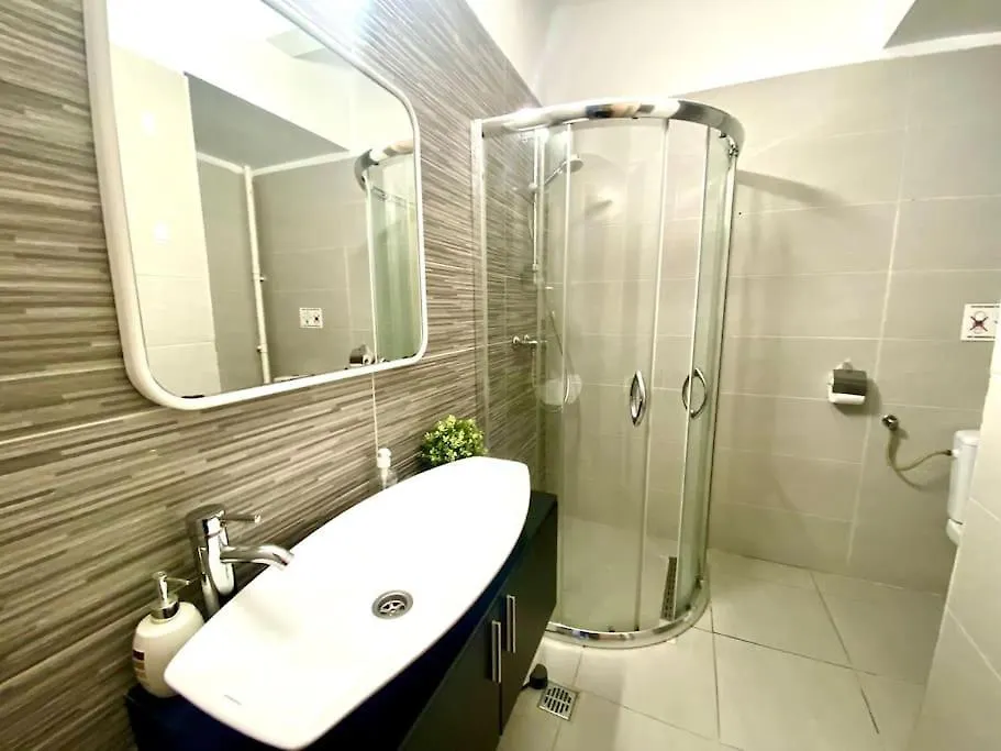Stylish Ultacentral Old Town Bucharest Apartment